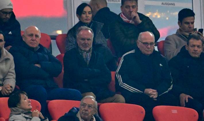 08 11 2023, Football UEFA Championsleague 2023 2024 4 Matchday Preliminary Round, FC Bayern Munich Galatasaray Istanbul SK, in the Allianz Arena Munich f l Dieter Hoeness, Former Chairman of the Board Karl Heinz Rummenigge FC Bayern Munich and Honorary President and Supervisory Board Member Uli Hoeneß FC Bayern, Hoeness DFL and DFB regulations prohibit any use of photographs as image sequences and or quasi video