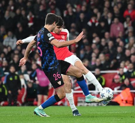 Arsenal v Sevilla UEFA Champions League Kai Havertz of Arsenal shoots during the UEFA Champions League Group B match at the Emirates Stadium, London Copyright: xNigelxBramleyx FIL-19220-0032 UK Newspapers OUT