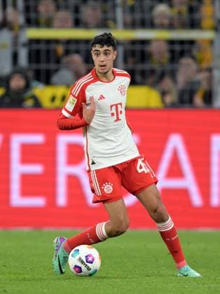 DORTMUND - Aleksandar Pavlovic of FC Bayern Munchen during the Bundesliga match between Borussia Dortmund and FC Bayern MÅ¸nchen at Signal Iduna Park on November 4, 2023 in Dortmund, Germany. ANP Hollandse Hoogte Bundesliga 2023 2024 xVIxANPxSportx xGerritxvanxKeulenxIVx 483360457 originalFilename: 483360457.jpg