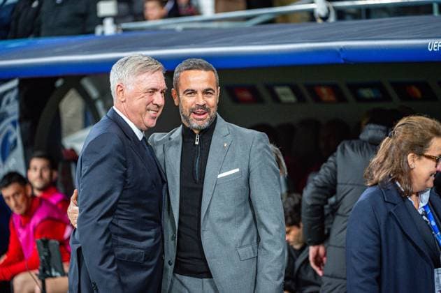 Real Madrid vs Braga; Matchday 04 Uefa Champions League 2023 2024 Carlo Ancelotti (Real Madrid) (L) talks with Artur Jorge (Braga) (R) before the football match of Uefa Champions League between Real Madrid vs Braga played at Bernabeu stadium on November 08, 2023 in Madrid, Spain Madrid Bernabeu stadium Madrid Spain Copyright: xAlbertoxGardinx AGardin_20231108_football_Champions League_Real Madrid vs Braga_057