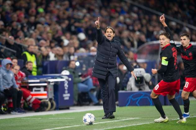 SOCCER - UEFA CL, RBS vs Inter SALZBURG,AUSTRIA,08.NOV.23 - SOCCER - UEFA Champions League, group stage, Red Bull Salzburg vs FC Internazionale Milano. Image shows head coach Simone Inzaghi (Inter) and Amar Dedic (RBS).  GEPAxpictures xGintarexKarpaviciute