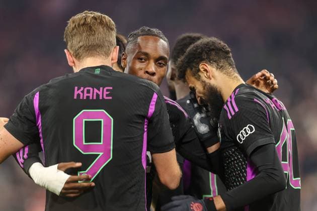Germany, Muenchen, 08 11 2023, Allianz Arena, FC Bayern Muenchen vs Galatasaray UEFA Champions League 2023 2024 Group A, Harry Kane FC Bayern Muenchen celebrates after scoring his team s first goal with teammates Munich Allianz Arena Germany  eu-images-048
