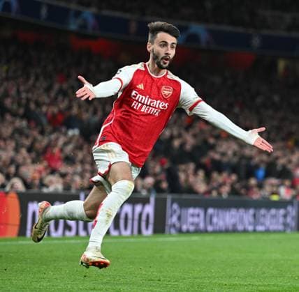 Arsenal v Sevilla UEFA Champions League Fabio Vieira of Arsenal during the UEFA Champions League Group B match at the Emirates Stadium, London Copyright: xNigelxBramleyx FIL-19220-0071 UK Newspapers OUT