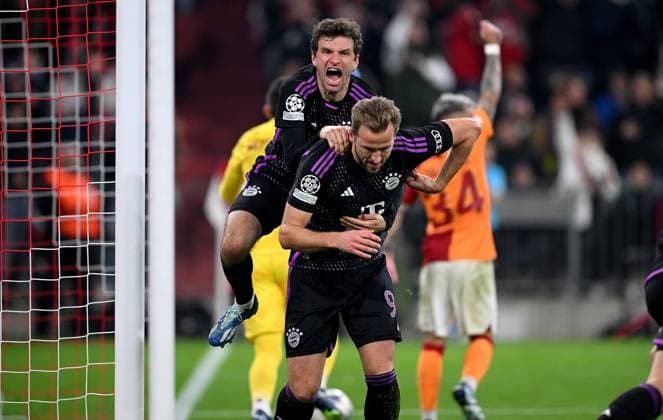 FOOTBALL CHAMPIONS LEAGUE SEASON 2023 2024 Preliminary Round Group A 4 Matchday FC Bayern Muenchen Galatasaray Istanbul 08 11 2023 FC Bayern Muenchen Celebration after the goal, Harry Kane right with Thomas Mueller left,