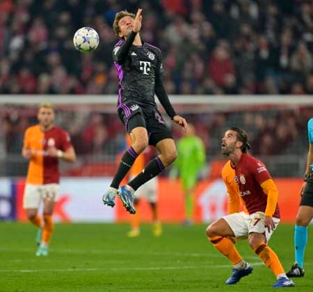08 11 2023, Football UEFA Championsleague 2023 2024 4 Matchday Preliminary Round, FC Bayern Munich Galatasaray Istanbul SK, at Allianz Arena Munich Thomas Müller FC Bayern Munich vs x DFL and DFB regulations prohibit any use of photographs as image sequences and or quasi video