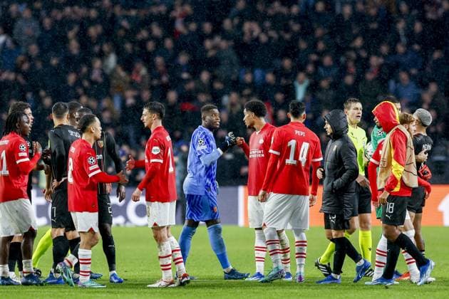 EINDHOVEN, 08-11-2023, Philips Stadium, UEFA Champions League season 2023 24, Match ends, end result 1-0 between PSV and RC Lens. PSV - Lens  x23093785x Copyright: