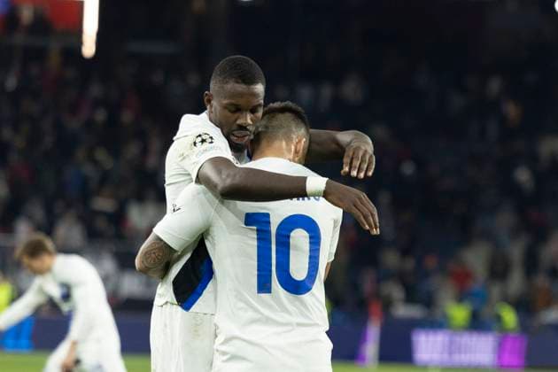 SOCCER - UEFA CL, RBS vs Inter SALZBURG,AUSTRIA,08.NOV.23 - SOCCER - UEFA Champions League, group stage, Red Bull Salzburg vs FC Internazionale Milano. Image shows the rejoicing of Marcus Thuram and Laurato Martinez (Inter).  GEPAxpictures xGintarexKarpaviciute