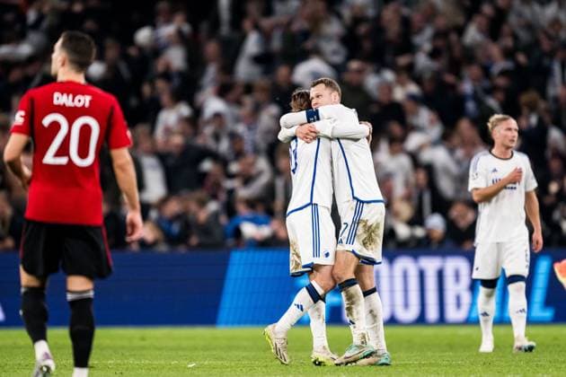 231108 Rasmus Falk and Viktor Claesson of FC Copenhagen celebrates after the UEFA Champions League football match between FC Copenhagen and Manchester United on November 8, 2023 in Copenhagen Photo Petter Arvidson BILDBYRAN kod PA PA0685 fotboll football soccer fotball champions league fc copenhagen manchester united bbeng jubel  Copyright: PETTERxARVIDSON BB231108PA141