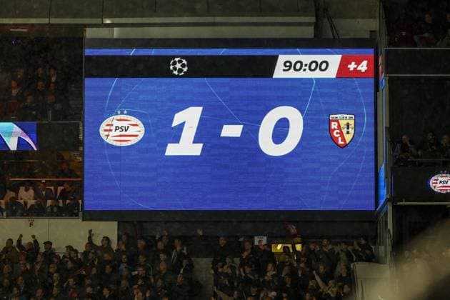 EINDHOVEN, 08-11-2023, Philips Stadium, UEFA Champions League season 2023 24, end result after the match between PSV and RC Lens. End result 1-0 PSV - Lens  x23094460x Copyright: