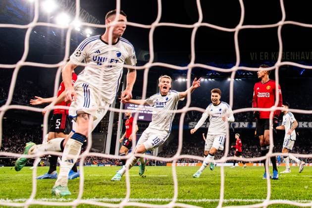 231108 Lukas Lerager, Orri Oskarsson and Jordan Larsson of FC Copenhagen celebrate after the 3 3 goal during the UEFA Champions League football match between FC Copenhagen and Manchester United on November 8, 2023 in Copenhagen Photo Petter Arvidson BILDBYRAN kod PA PA0685 fotboll football soccer fotball champions league fc copenhagen manchester united bbeng jubel  Copyright: PETTERxARVIDSON BB231108PA216