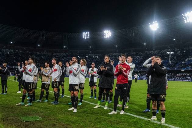 Union Berlin celebrates the result with their fans after the Uefa champions league match between SSC Napoli vs Union Berlin at the Diego Armando Maradona Stadium in Naples, southern Italy, on November 08, 2023.  Copyright: xAntonioxBalasco IPAxSportx xipa-x xx IPA_41511475 IPA_Agency_IPA41511475