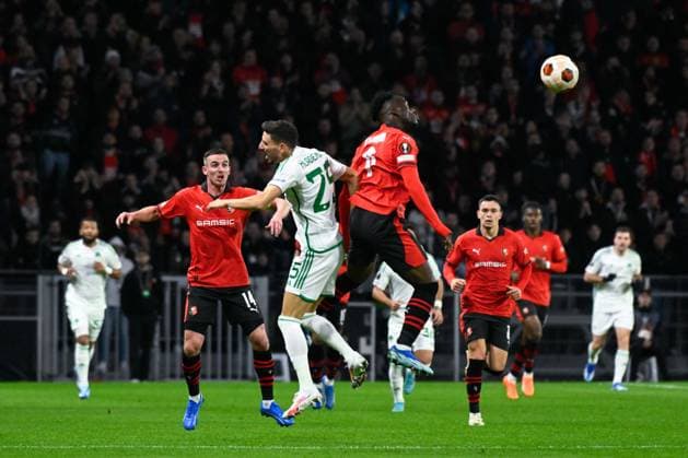 Benjamin Bourigeaud ( 14 - Rennes ) - Arnaud Kalimuendo ( 9 - Rennes ) - Filip Mladenovic ( 25 - Panathinaikos ) - FOOTBALL : Rennes vs Panathinaikos - Ligue Europa - 09 11 2023 FedericoPestellini Panoramic 