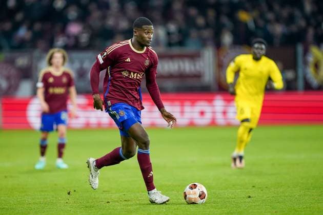 Geneva, Switzerland, November 9th 2023: Chris Bedia (29 Servette) controls the ball during the UEFA Europa League Group G football match between Servette and Sheriff at Stade de Geneve in Geneva, Switzerland. (Daniela Porcelli SPP) Copyright: xDanielaxPorcelli SPPx spp-en-DaPo-20231109-DP105145