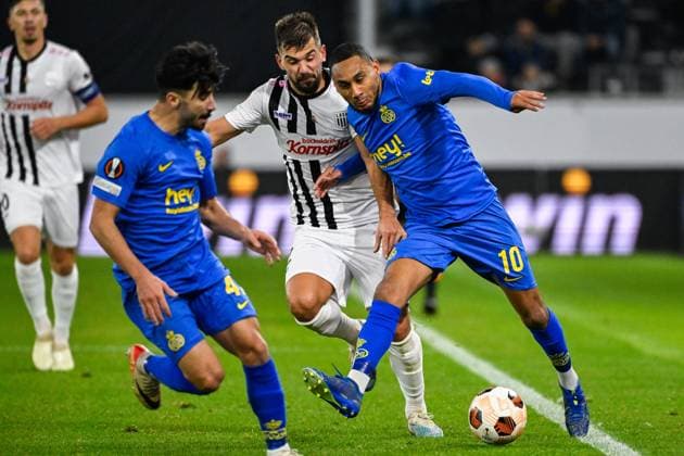 LASK s Filip Stojkovic and Union s Loic Lapoussin fight for the ball during a soccer game between Austrian Linzer Athletik Klub (LASK) and Belgian Royale Union Saint Gilloise in Linz, Austria, on Thursday 09 November 2023, on day 4 in the group phase of the UEFA Europa League competition, in group E. LAURIExDIEFFEMBACQ  x79651387x