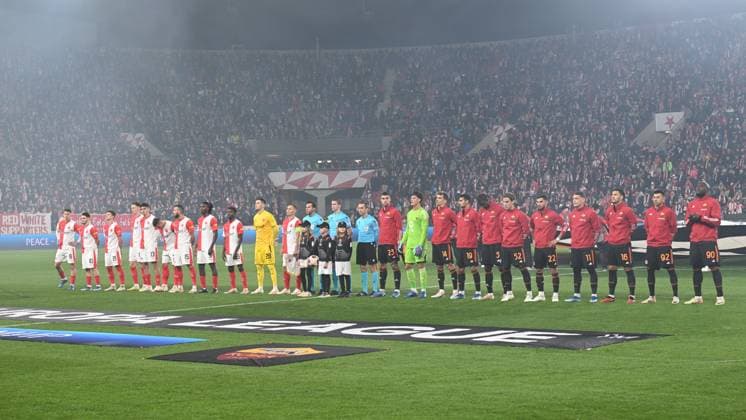 From left team of Slavia Praha and AS Rome during the football Europe League 4th round match Slavia Praha vs AS Rome, group G in Prague, Czech Republic, November 9, 2023. (CTKxPhoto MichalxKamaryt) CTKPhotoP2023110908699  CTKPhotoP2023110908699