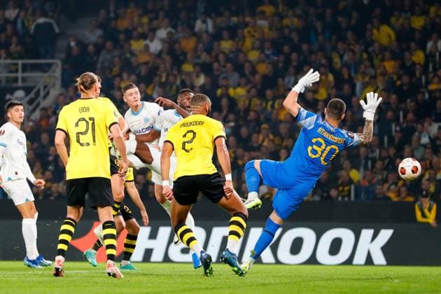 AEK Athens v Olympique de Marseille UEFA Europa League Chancel Mbemba of Olympique de Marseille heads the ball to score a goal during the UEFA Europa League Group B match at OPAP Arena, Athens Copyright: xYannisxHalasx FIL-19225-0047 UK Newspapers OUT