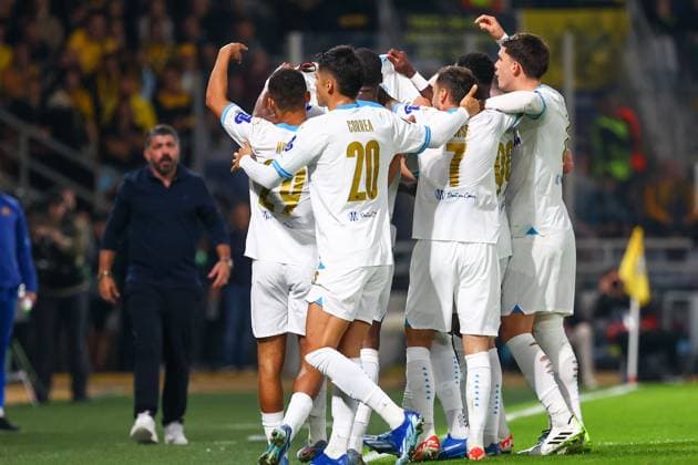AEK Athens v Olympique de Marseille UEFA Europa League Chancel Mbemba of Olympique de Marseille and his team mates celebrate during the UEFA Europa League Group B match at OPAP Arena, Athens Copyright: xYannisxHalasx FIL-19225-0051 UK Newspapers OUT