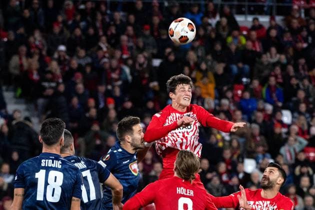 Merlin Roehl SC Freiburg, 34 on header, GER, SC Freiburg vs FK TSC Backa Topola, Football UEFA Europa League, Group A, Matchday 4, 2023 2024 season, 09 11 2023 GER, SC Freiburg vs FK TSC Backa Topola, Football UEFA Europa League, Group A, Matchday 4, 2023 2024 season, 09 11 2023 Freiburg Copyright: xEibner-Pressefoto Memmlerx EP_MMR