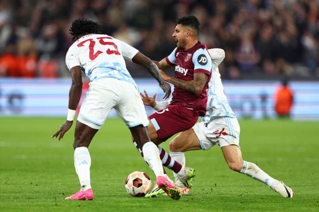 EDITORIAL USE ONLY No use with unauthorised audio, video, data, fixture lists, club league logos or live services. Online in-match use limited to 120 images, no video emulation. No use in betting, games or single club league player publications. West Ham United v Olympiakos, UEFA Europa League, Group A, Football, London Stadium, London, UK - 09 Nov 2023 EDITORIAL USE ONLY No use with unauthorised audio, video, data, fixture lists, club league logos or live services. Online in-match use limited to 120 images, no video emulation. No use in betting, games or single club league player publications. Copyright: xSimonxDael Shutterstockx 14188581l