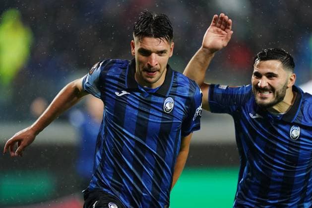 Foto Spada LaPresse 09 Novembre 2023 - Bergamo , Italia - calcio - Atalanta vs Sturm Graz - Europa League 2023 2024 - Stadio Gewiss. Nella foto: Berat Djimsiti (Atalanta BC); esultanza dopo 1-0 November 09 , 2023 Bergamo , Italy - sport, calcio - Atalanta vs Sturm Graz - Europa League 2023 2024 - Gewiss Stadium . In the pic: Berat Djimsiti (Atalanta BC); celebrates after scoring 1-0  Copyright: xSpada LaPressex