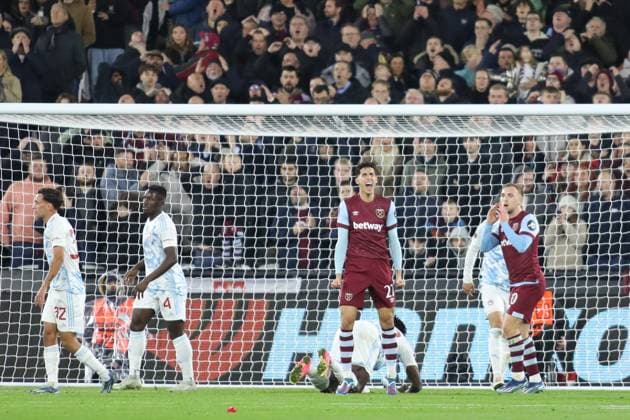 London, England, November 9th 2023: Nayef Aguerd (27 West Ham) reacts to a missed goal oportunity during the UEFA Europa League match between West Ham United and Olympiacos at the London Stadium (Alexander Canillas SPP) Copyright: xAlexanderxCanillasx xSPPx spp-en-AlCaSp-0V1A6319