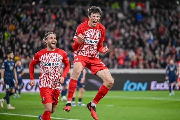 09 11 2023, Freiburg, Germany, Stadion am Wolfswinkel, SC Freiburg vs FK TSC Backa Topola UEFA Europa League 2023 24 Group A, Merlin Roehl SC Freiburg goal celebration, cheers after his goal for 1 0 Photo H Langer Freiburg Stadion am Wolfswinkel Germany  541_SCFTOP20231109_023 Langer-541