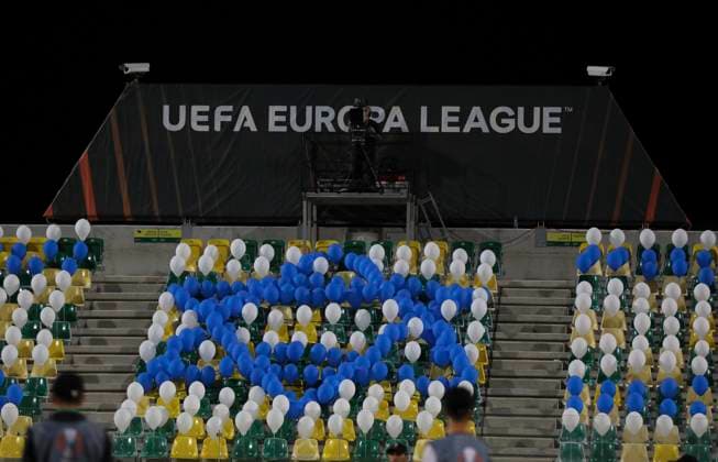 Cyprus Soccer Europa League General view during a minute of silence in memory of the victims of the devastating events in Israel and Palestine before the Europa League Group F football match between Maccabi Haifa and Villarreal at the AEK Arena in Larnaca. Cyprus, Thursday, November 9, 2023 Larnaca Cyprus  Copyright: xDanilxShamkinx originalFilename:shamkin-notitle231109_npx4k.jpg