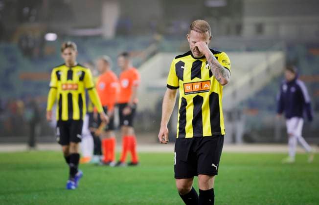 GÖTEBORG 20231109 Häckens Mikkel Rygaard is depressed after Thursdays Europa League Group H match between BK Häcken and Molde FK from Norway at Gamla Ullevi GÖTEBORG SVERIGE x9200x  Copyright: xAdamxIhse TTx EUROPA LEAGUE HÄCKEN-MOLDE