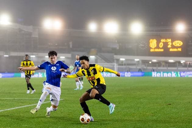 231109 Mathias Fjortoft Lovik of Molde and Momodou Sonko of BK Häcken during the UEFA Europa League football match between BK Häcken and Molde on November 9, 2023 in Gothenburg Photo Michael Erichsen BILDBYRAN COP 89 MI0570 bbeng bk häcken football fotball fotboll fotboll molde soccer uefa europa league  Copyright: MICHAELxERICHSEN BB231109MI077
