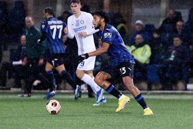 BERGAMO, ITALY - NOVEMBER 9: Jose™ Dos Santos Ederson (Atalanta BC) in action during the Europa League football match between Atalanta and SK Sturm Graz at Gewiss Stadium on November 9, 2023 in Bergamo, Italy. (Photo by Stefano Nicoli Speed Media Icon Sportswire) SOCCER: SEP 21 Europa League - Atalanta v SK Sturm Graz EDITORIAL USE ONLY Icon2311090040