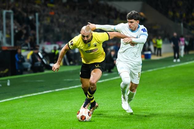 November 10, 2023, Athens, Lombardy, Greece: 5 NORDIN AMRABAT of AEK FC competing with 5 LEONARDO BALERDI of Marseille during the UEFA Europa League, Group B match between AEK FC and Marseille at Opap Arena on November 9, 2023, in Athens, Greece. Athens Greece - ZUMAk160 20231110_zip_k160_006 Copyright: xStefanosxKyriazisx