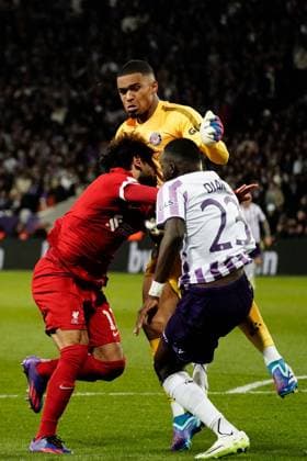 EDITORIAL USE ONLY No use with unauthorised audio, video, data, fixture lists, club league logos or live services. Online in-match use limited to 120 images, no video emulation. No use in betting, games or single club league player publications. Toulouse v Liverpool, UEFA Europa League, Group E, Football, Stadium TFC, Toulouse, France - 09 Nov 2023 EDITORIAL USE ONLY No use with unauthorised audio, video, data, fixture lists, club league logos or live services. Online in-match use limited to 120 images, no video emulation. No use in betting, games or single club league player publications.  Copyright: xDavexWinter Shutterstockx 14188577hq