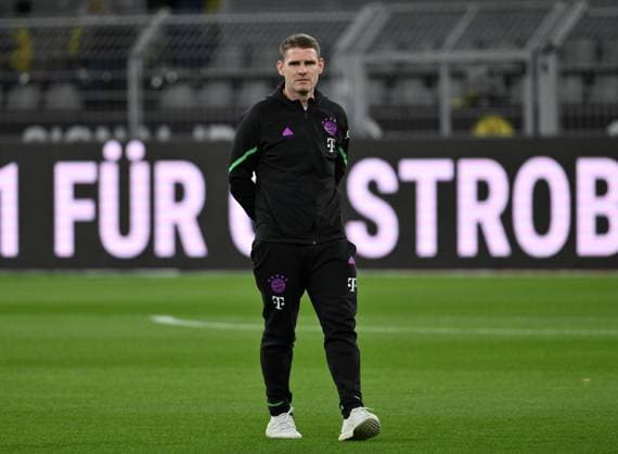 Co Coach Anthony Barry FC Bayern Muenchen 04 11 2023, Football GER, Season 2023 2024, 1 Bundesliga, Matchday 10, Borussia Dortmund FC Bayern München 0 4 Dortmund Signal Iduna Park Nordrhein Westfalen Germany Team2
