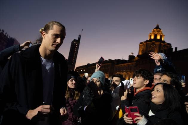 Foto Marco Alpozzi LaPresse 10 Novembre 2023 Torino - Italia - - Tennis Nitto ATP, Tennis Herren Finals - Blue Carpet &amp; Media Day Nella foto: Alexander Zverev (Germany) November 10, 2023 Turin - Italy - Sport - Tennis Nitto ATP Finals -Blue Carpet &amp; Media Day In the pic: Alexander Zverev (Germany)  Copyright: xMarcoxAlpozzi LaPressex