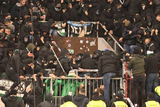 Photo the fans from Hannover fought during the 2nd half with the police and with the St Pauli fans Soccer 2 Bundesliga on Fri 10 11 2023 FC St Pauli Hannover 96