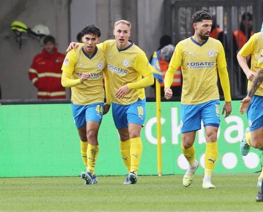 Eintracht Braunschweig vs VfL Osnabrück Braunschweig, 11 11 2023, Soccer, Season 23 24, 2 Bundesliga, Matchday 13, Eintracht Braunschweig vs VfL Osnabrück, Picture shows jubilation over the goal to 1 0 for Eintracht by Johan Gomez BTSV, 44 Braunschweig