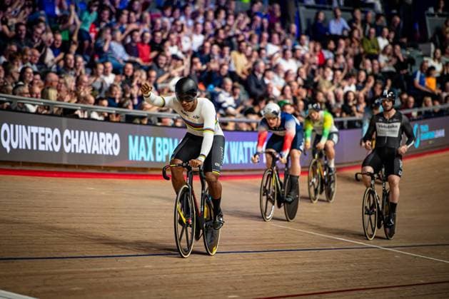 Bilder des Jahres 2023, Sport 11 November Sport Themen der Woche KW45 Sport Bilder des Tages QUINTERO CHAVARRO Kevin Santiago: UCI Track cycling, Rad, Radsport, Bahnrad, Bahn Champions League London 2023 QUINTERO CHAVARRO Kevin Santiago ( COL ) - Columbia Querformat - quer - horizontal - Landscape - Event Veranstaltung: UCI Track Cycling Champions League 2023 - London - Category Kategorie: Cycling - Track Cycling Champions League - Round 4 - Elite Men - Location Ort: Europe Great Britain - England - London - Lee Valley Velodrome - Discipline: Keirin - Distance: ... m - Date Datum: 10.11.2023 Friday - *** QUINTERO CHAVARRO Kevin Santiago UCI Track Cycling Champions League London 2023 QUINTERO CHAVARRO Kevin Santiago COL Columbia Landscape horizontal Landscape Event Event UCI Track Cycling Champions League 2023 London Category Category Cycling Track Cycling Champions League Round 4 Elite Men Location Location Europe Great Britain England London Lee Valley Velodrome Discipline Keirin Distance m Date Date 10 11 2023 Friday