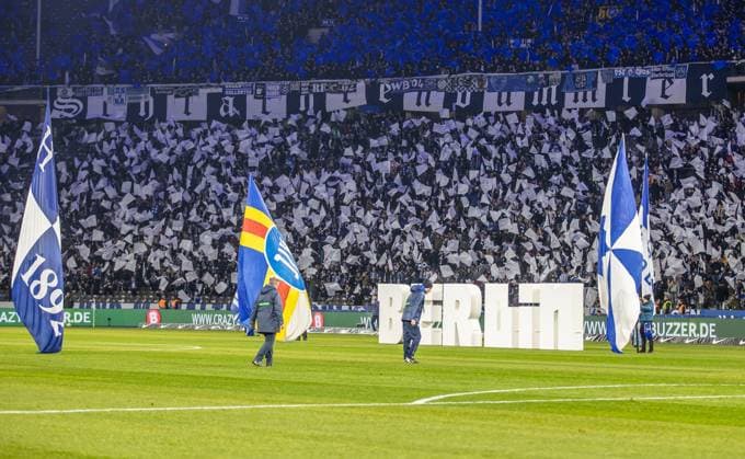 Berlin, 11 11 2023, Soccer, 2 Bundesliga, Matchday 13, Hertha BSC Karlsruher SC, Olympiastadion Fans of Hertha BSC cheer on their team from the east curve with flags DFL regulations and DFB regulations prohibit any use of photographs as image sequences and or quasi video, Foto Andreas Gora Hertha BSC Karlsruher SC
