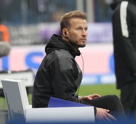 Co-Trainer Marc Pfitzner (Eintracht Braunschweig) Fussball, Herren, Saison 2023 2024, 2.BL, Eintracht Stadion, Eintracht Braunschweig gegen VfL Osnabrueck, 3-2 DFL REGULATIONS PROHIBIT ANY USE OF PHOTOGRAPHS AS IMAGE SEQUENCES AND OR QUASI-VIDEO. *** Co Coach Marc Pfitzner Eintracht Braunschweig Football, Men, Season 2023 2024, 2 BL, Eintracht Stadion, Eintracht Braunschweig vs VfL Osnabrueck, 3 2 DFL REGULATIONS PROHIBIT ANY USE OF PHOTOGRAPHS AS IMAGE SEQUENCES AND OR QUASI VIDEO