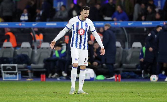 Haris Tabakovic disappointed after the end of the match Disappointment Sport Football Soccer DFL 2 Bundesliga Men 13 Matchday Season 2023 2024 11 11 2023 Hertha BSC Berlin vs Karlsruher SC KSC DFL regulations prohibit any use of photographs as image sequences and or quasi video