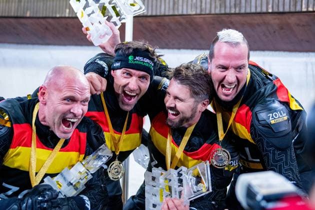 Bilder des Jahres 2023, Sport 11 November Sport Themen der Woche KW45 Sport Bilder des Tages TV Total Wok WM; Veltins Eisarena Winterberg, 11.11.2023 Das Siegerteam Thore Schoelermann, Pascal Hens, Sven Hannawald, Thorsten Legat, Team Deutschland 2; TV Total Wok WM; Veltins Eisarena Winterberg, 11.11.2023 *** TV Total Wok WM Veltins Eisarena Winterberg, 11 11 2023 The winning team Thore Schoelermann, Pascal Hens, Sven Hannawald, Thorsten Legat, Team Germany 2 TV Total Wok WM Veltins Eisarena Winterberg, 11 11 2023 Copyright: xBEAUTIFULxSPORTS Erlhofx