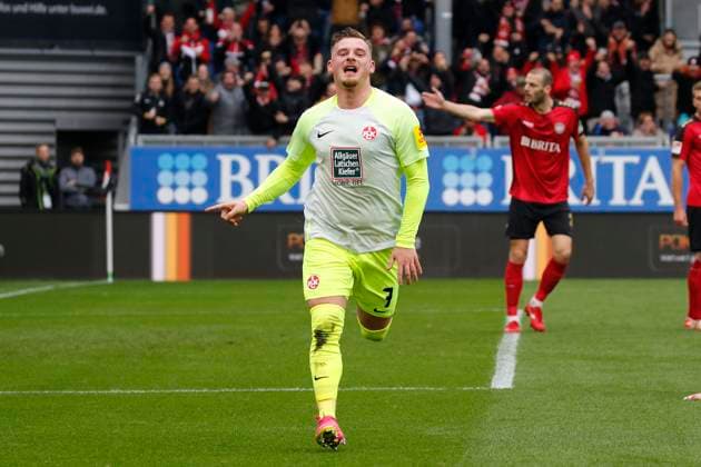 12 11 2023, xavx, Soccer 2 Bundesliga, SV Wehen Wiesbaden 1 FC Kaiserslautern emspor, v l Marlon Ritter 1 FC Kaiserslautern celebrate the goal, Der Torjubel zum 0 1 DFL DFB REGULATIONS PROHIBIT ANY USE OF PHOTOGRAPHS as IMAGE SEQUENCES and or QUASI VIDEO Wiesbaden