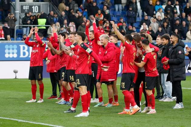 12 11 2023, xavx, Soccer 2 Bundesliga, SV Wehen Wiesbaden 1 FC Kaiserslautern emspor, v l players the team of SV Wehen Wiesbaden cheering after the end of the match DFL DFB REGULATIONS PROHIBIT ANY USE OF PHOTOGRAPHS as IMAGE SEQUENCES and or QUASI VIDEO Wiesbaden