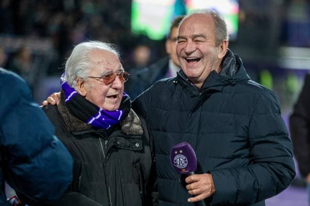 SOCCER - BL, A.Wien vs RBS VIENNA,AUSTRIA,12.NOV.23 - SOCCER - ADMIRAL Bundesliga, FK Austria Wien vs Red Bull Salzburg. Image shows Schurli Schreitl and Herbert Prohaska.  GEPAxpictures xPhilippxBrem