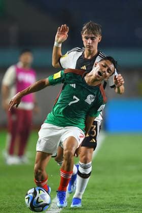 RECORD DATE NOT STATED FIFA U-17 World Cup Indonesia 2023 Mexico vs Germnay (L-R), Brandon Lomeli of Mexico and Maximilian Henning of Germany during the game Mexico vs Germany, corresponding to Group F of the FIFA U-17 World Cup Indonesia 2023, at Si Jalak Harupat Stadium, on November 12, 2023. <br><br> (I-D), Brandon Lomeli de Mexico y Maximilian Henning de Alemania durante el partido Mexico vs Alemania, correspondiente al Grupo F de la Copa Mundial de la FIFA Sub-17 Indonesia 2023, en el Estadio Si Jalak Harupat Stadium, el 12 de Noviembre de 2023. BANDUNG INDONESIA INDONESIA  Copyright: xAdrianxMaciasx 20231112073111_FWC_U17_GF_MEX_GER_LOMELI67