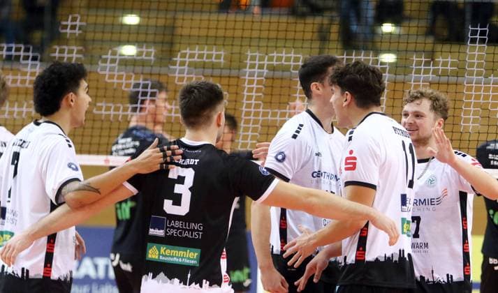 Haching delighted to win a point, He Bundesliga 23 24, TSV Haching Muenchen vs Baden Volleys Karlsruhe, Geothermie Arena Unterhaching, 12 11 23 Copyright: WolfgangxFehrmann