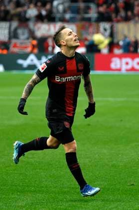Germany, Leverkusen, 12 11 2023, BayArena, Bayer 04 Leverkusen vs 1 FC Union Berlin 1 Bundesliga Bayer 04 Leverkusen vs 1 FC Union Berlin, Alejandro Grimaldo Bayer 04 Leverkusen celebrates after his scoring his team s first goal Leverkusen BayArena Nordrhein Westfalen Germany  eu-images-663