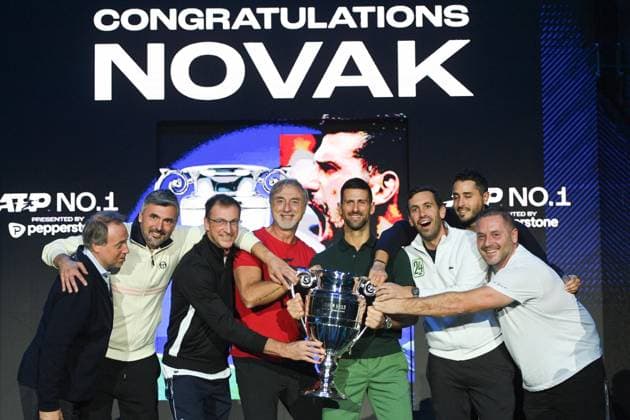 Foto Marco Alpozzi LaPresse 13 Novembre 2023 Torino - Italia - - Tennis Nitto ATP, Tennis Herren Finals - Novak Djokovic riceve il trofeo di fine anno come numero 1 dell ATP Nella foto: Novak Djokovic (Serbia) November 13, 2023 Turin - Italy - Sport - Tennis Nitto ATP Finals - Novak Djokovic receive the year-end ATP No. 1 trophy In the pic: Novak Djokovic (Serbia)  Copyright: xMarcoxAlpozzi LaPressex
