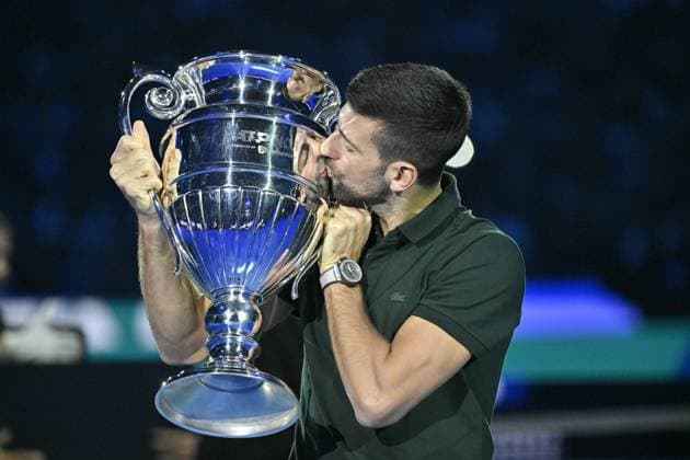 Tennis - Nitto ATP, Tennis Herren Finals Torino 2023 - Novak Djokovic recoit le trophee de numero 1 Mondial des mains d Andrea Gaudenzi - President de l ATP Tour TENNIS : Nitto Atp Finals Torino 2023 - 13 11 2023 - ChrysleneCaillaud Panoramic 