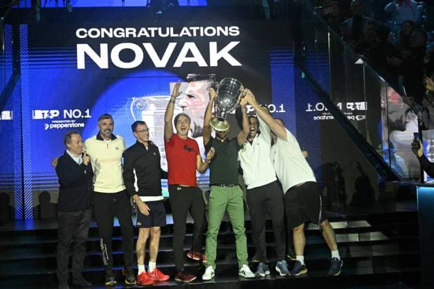 Tennis - Nitto ATP, Tennis Herren Finals Torino 2023 - Novak Djokovic recoit le trophee de numero 1 Mondial des mains d Andrea Gaudenzi - President de l ATP Tour TENNIS : Nitto Atp Finals Torino 2023 - 13 11 2023 - ChrysleneCaillaud Panoramic 